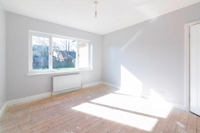 2 bed Semi-Detached Bungalow for sale Image 6