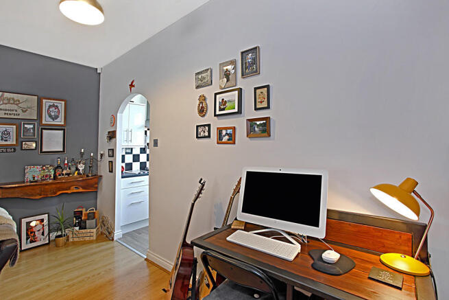 Photo 6