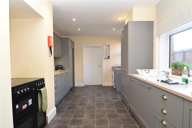 5 bed End of Terrace for sale Image 5