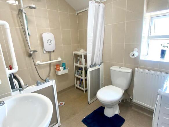 Photo 8