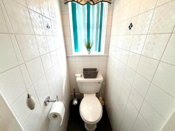 3 bed Semi-Detached for sale Image 11