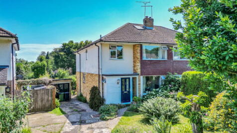 Wheatfield Way, Cranbrook