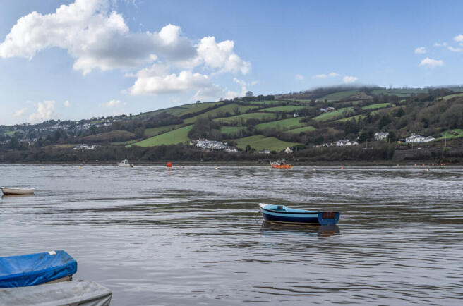 1403312-19-6985fa...