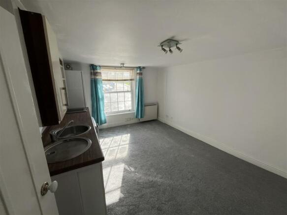 Kitchen/living room