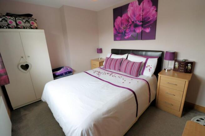3rd Photo of Bed 1