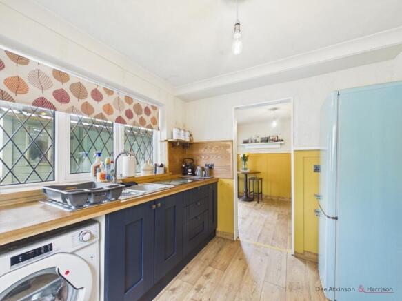 3 bed Detached for sale Image 9