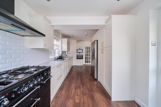 1397855-6-696907f...