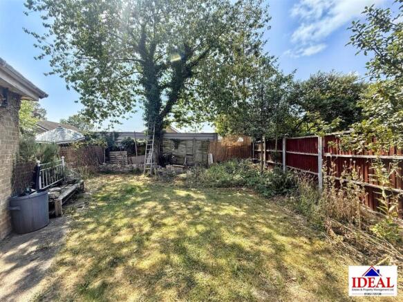 2 bed Detached Bungalow for sale Image 4