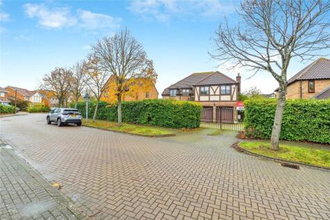 Lynmouth Crescent, Furzton, Milton Keynes, Buckinghamshire, MK4