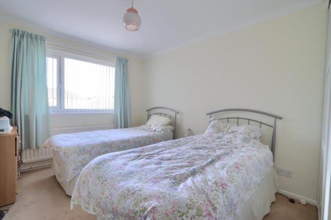 3 bed Bungalow for sale Image 8