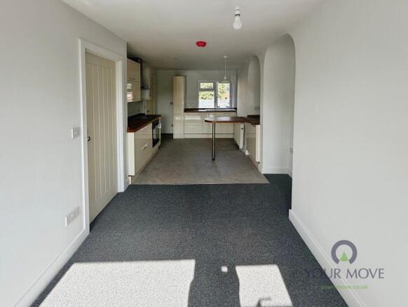 Lounge/Kitchen
