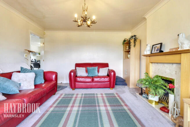 4 bed Detached for sale Image 8