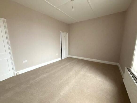 2 bed Terraced to rent Image 9