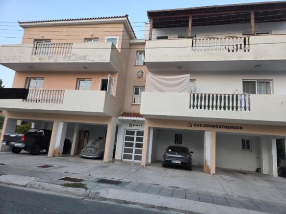 2 bedroom apartment