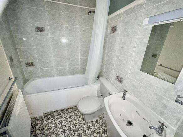 Not Specified to rent Image 11