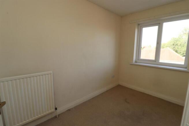 2 bed Town House to rent Image 5