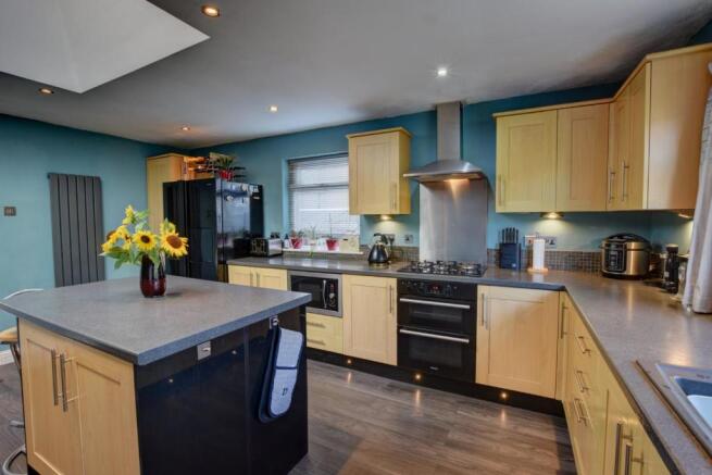 Kitchen 5.jpg