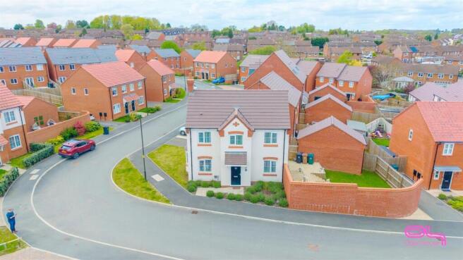 Holden Drive (2).jpg