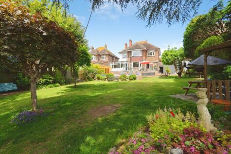 Broadview Gardens, High Salvington, Worthing, BN13