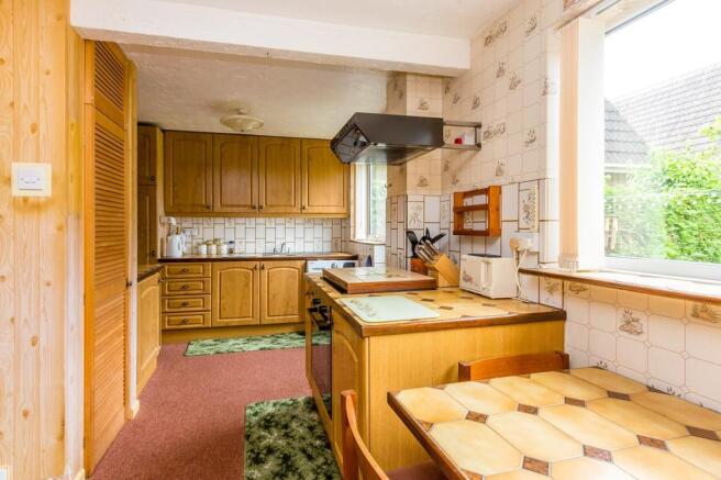 Kitchen/Breakfast...