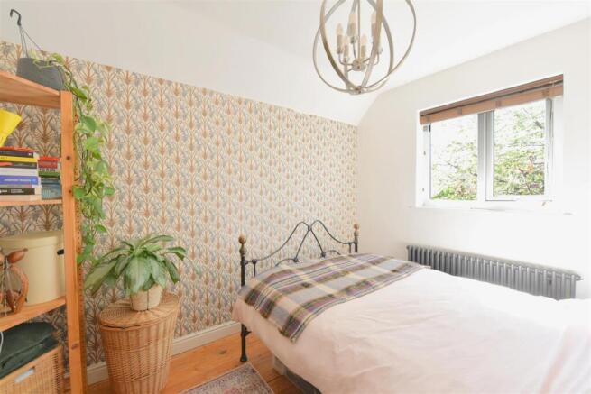 2 bed Town House for sale Image 10