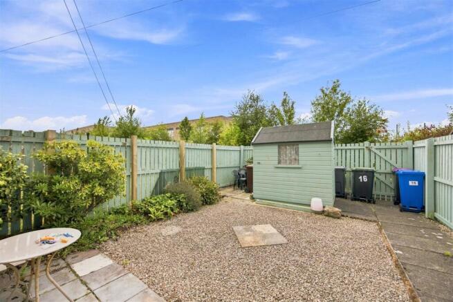 02-16_LANGCROFT_AVE_PRESTWICK_002.jpg