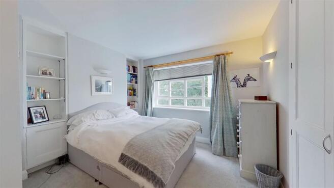 Burntwood-Court-Earlsfield-SW17-08162021_182436.jp