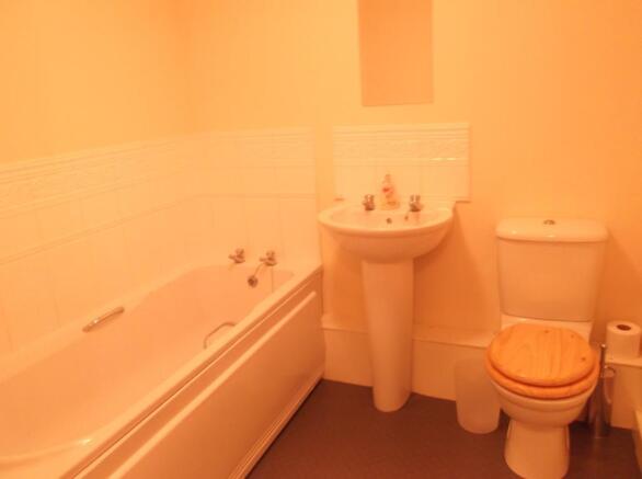 2 bed Apartment to rent Image 7