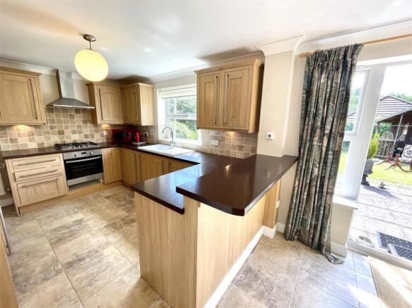 KITCHEN/DINING/FAMILY ROOM