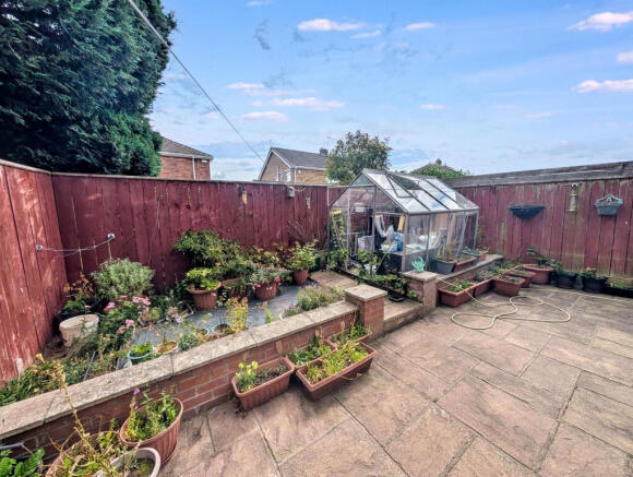 3 bed Semi-Detached for sale Image 12