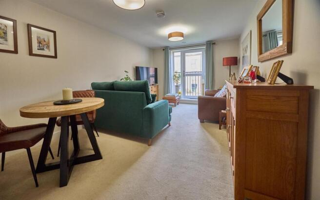 L Shaped Through Lounge/Dining Room