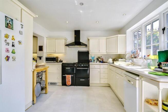 The Green, Chilwell, Nottingham photo 4
