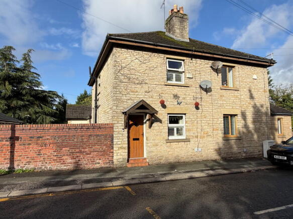 2-bed terraced on Stockport Road,Hyde,SK14 5RF, £290,000
