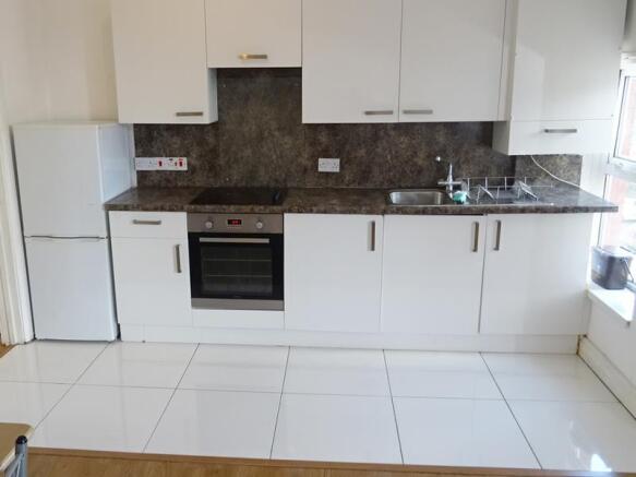 Top Floor Flat - Claude Place