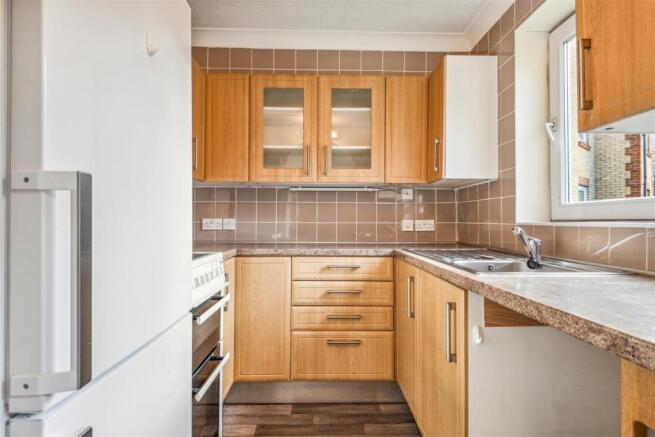 51 Home Cross House, W4 1YA-3.jpg