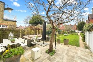 20, The Avenue, London W4 1HT