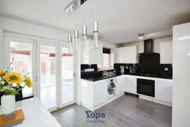 Dc1a2d3b-Kitchen 20Diner.JPG