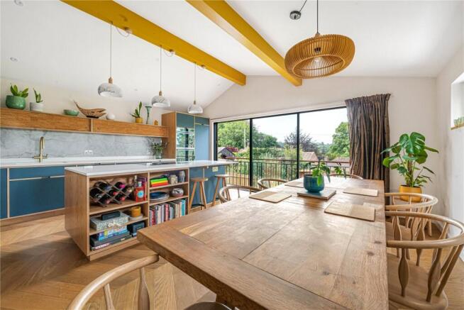 Kitchen/Breakfast Rm