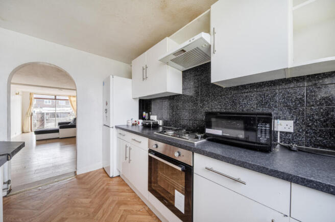 1350427-7-68cbf10...