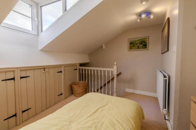 3 bed Semi-Detached for sale Image 12
