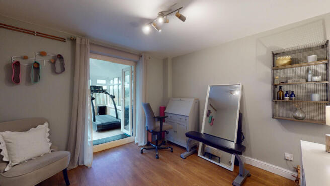 4 bed Town House for sale Image 9