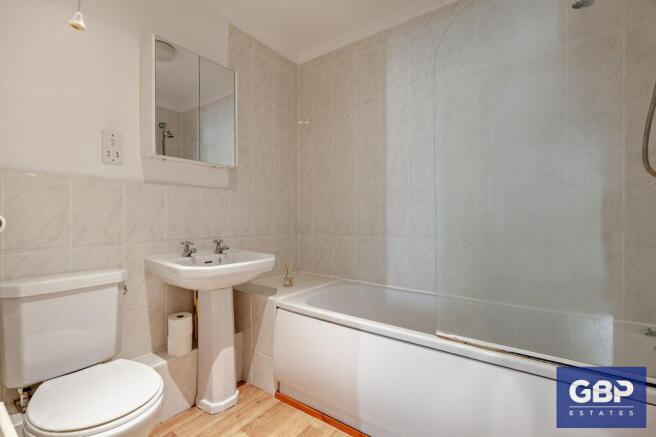 Monkwood Close, Romford, RM1 photo 4
