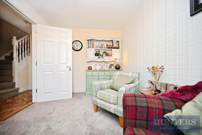4 bed Semi-Detached for sale Image 8