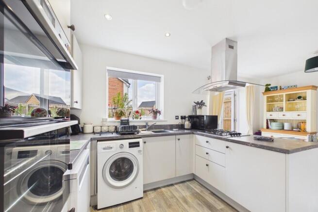 21 Mellings Place, Carnforth, Lancashire photo 4