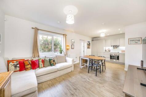 Springfield Drive, Tooting