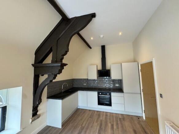 2 bed Flat to rent Image 5