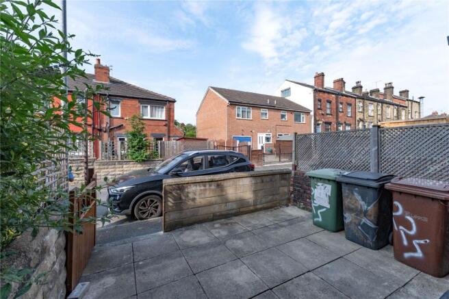 4 bed Terraced for sale Image 8