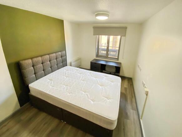 1 bed Apartment to rent Image 8