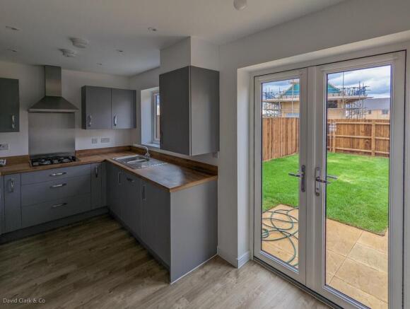 Kitchen 3.jpg