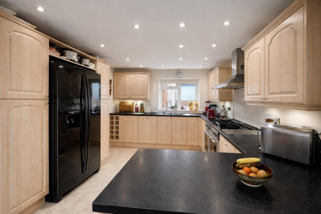 Court House - kitchen.png
